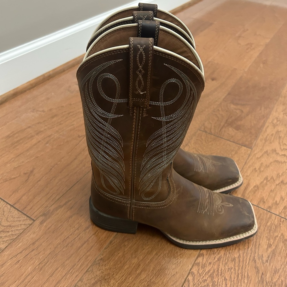 Ariat Women’s Cowboy Boots - EUC